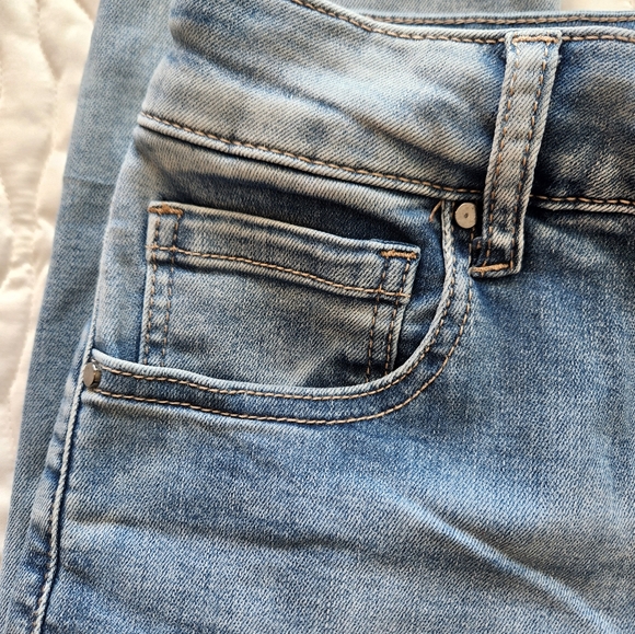 Frank lyman jean - Picture 8 of 12